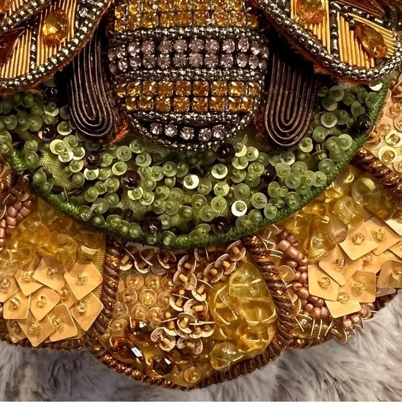 Mary Francis Bee Happy Beaded Crystal Jeweled Bumblebee Bag - Picture 15 of 16